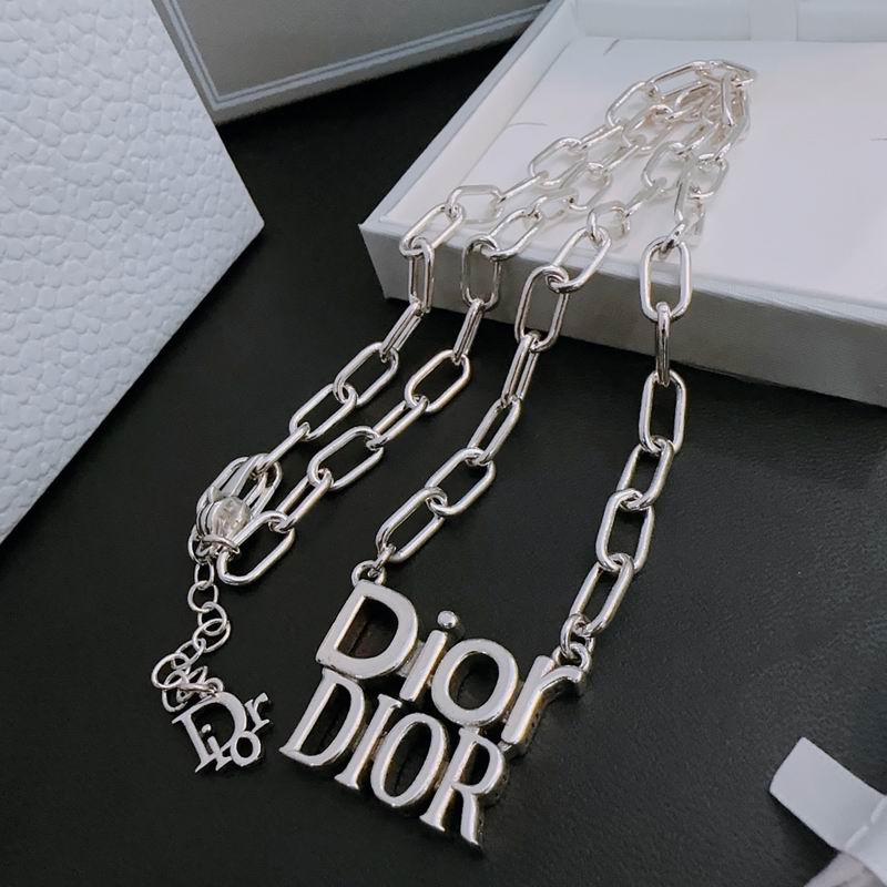 Dior Necklace 04lyr188